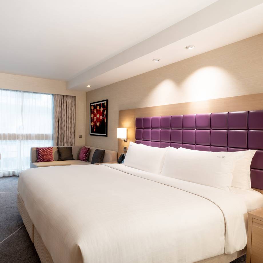 1 King Premium Lounge Access High Floor